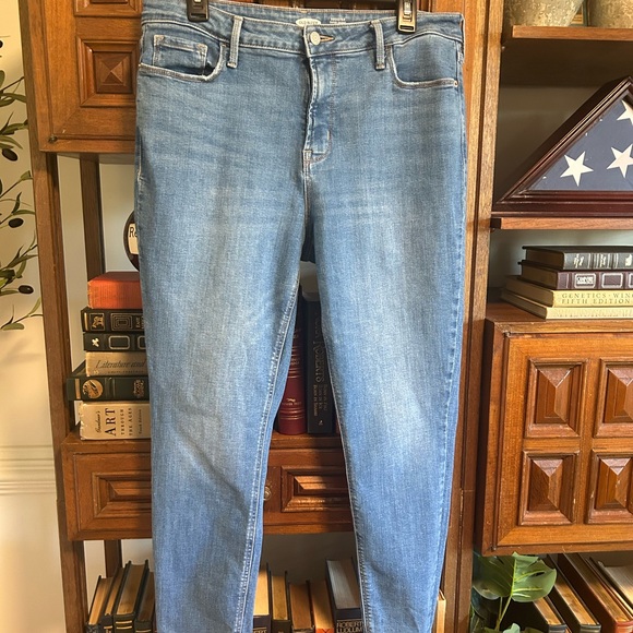 Old navy rockstar super skinny high rise jeans - Picture 2 of 6